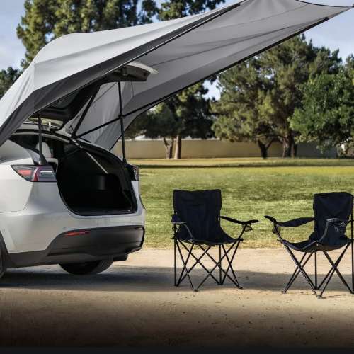 Tesla Model Y 車尾天幕