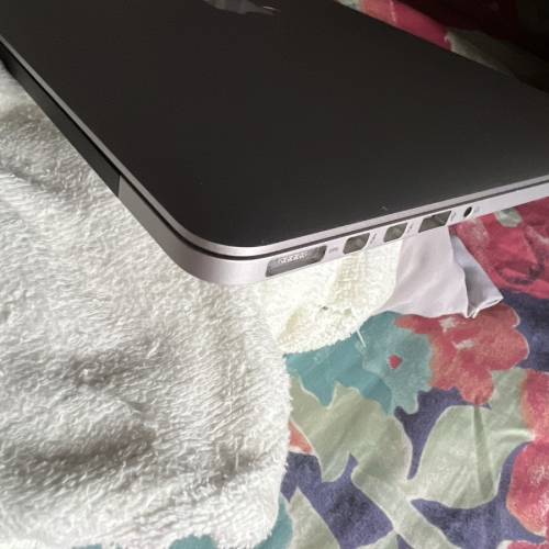 冇花冇崩，完美狀態。 MacBook Pro 15吋 Retina 2014 (i7 4-core)
