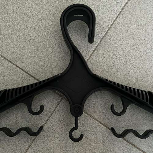 黑色多功能潛水衣架（潛水裝備用）MULTIFUNCTION DIVING HANGER DIVING EQUIPMENT ...
