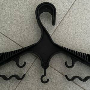 黑色多功能潛水衣架（潛水裝備用）MULTIFUNCTION DIVING HANGER DIVING EQUIPMENT ...
