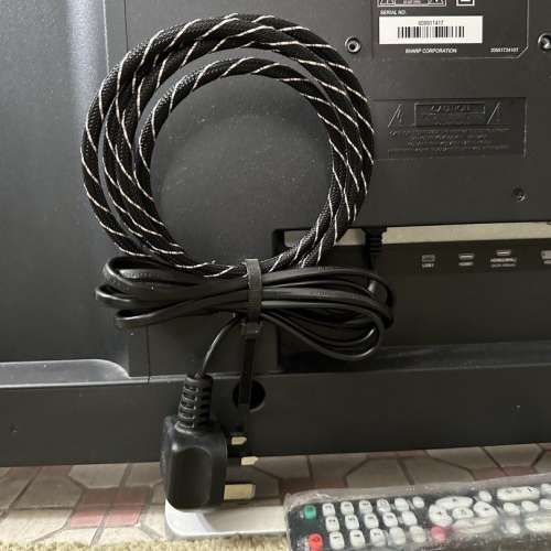 企理：Sharp 聲寶32吋全高清電視機 LED iDTV LC-32LE175H - 灣仔交收