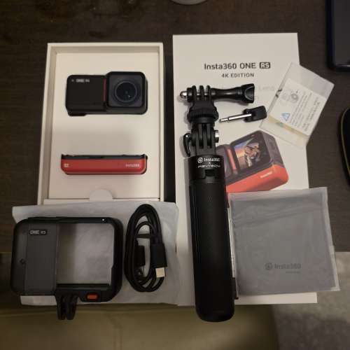 Insta360 One RS 4K Edition 全套有盒 連 原裝 腳架 自拍棍