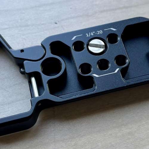 SmallRig Bottom Mount Plate for Sony Alpha 7CII / Alpha 7CR (4438)