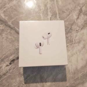 全新AirPods pro 2 USB-C