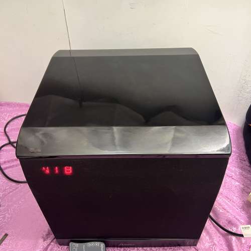 美國 Definitive Technology SC8000 (旗艦重低音喇叭）