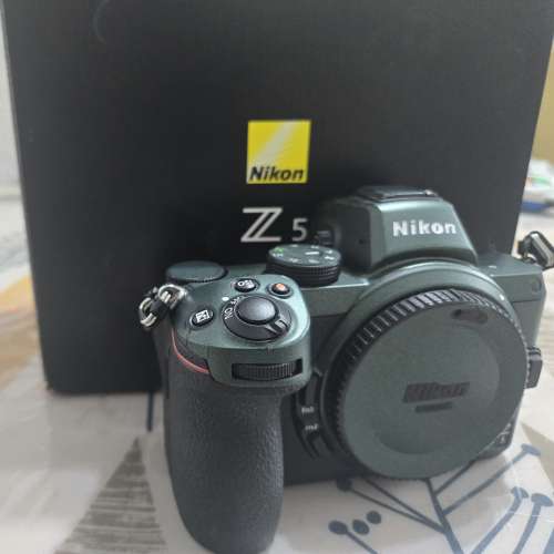 Nikon Z5 Body 行貨有單有盒（過保）｜極品快門不到2000次｜齊配件附雙電池