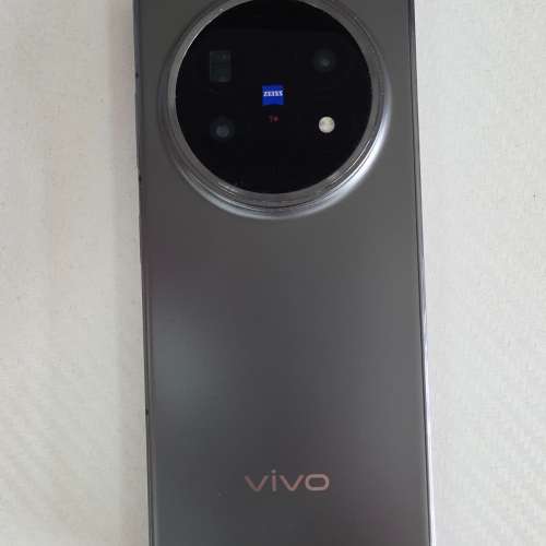 VIVO X FOLD 5 國行 16+1TB 黑色，仲有保養到27年7月