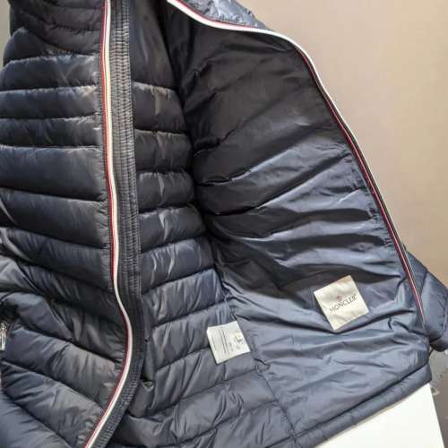 全新MONCLER Daniel輕薄羽絨