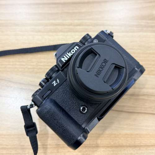 [超新淨少用] Nikon ZF 連 NIKKOR Z 40mm F2 鏡 & grip