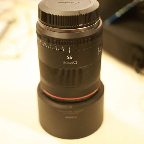 Canon RF 85mm VCM f1.4