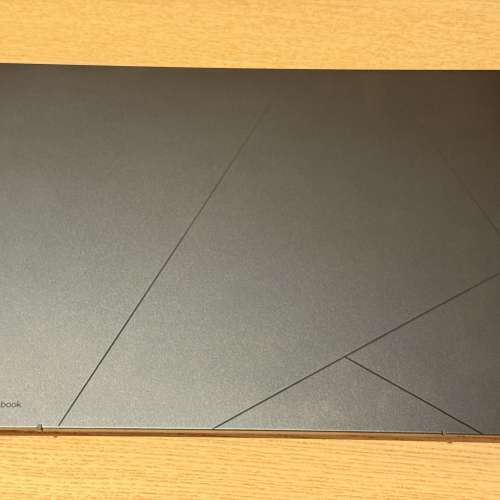 (不議價) ASUS Zenbook 14 OLED i5 8GB RAM 256GB SSD