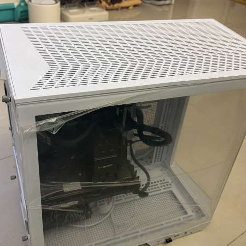 MSI MAG PANO 100R PZ 海景白色機箱