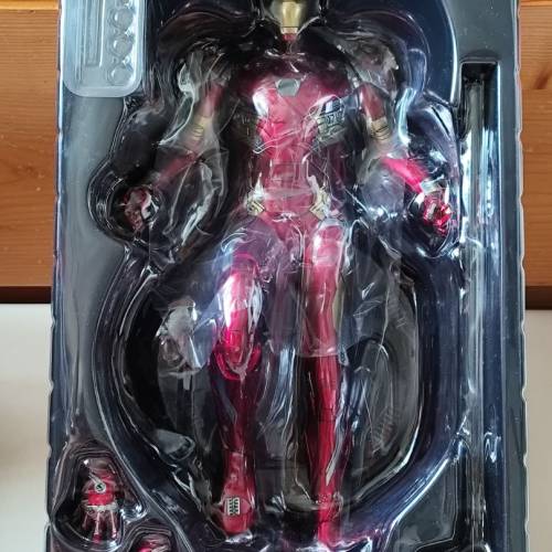 HotToys Marvel Civil War Ironman Mark XLVI