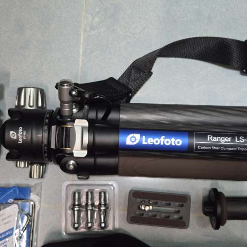 Leofoto LS-324C 碳纖維三腳架 + LH-40 雲台 + Strap-32LS 快拆肩帶全套極新