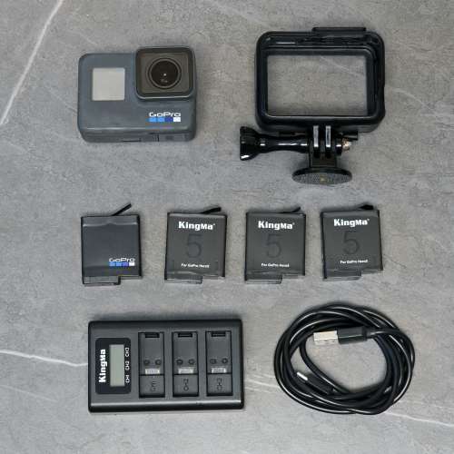 GoPro Hero 6 Black 運動相機 + 原裝電池 送 保護框、充電器、代電池 X3