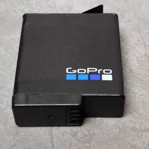 GoPro Hero 6 Black 運動相機 + 原裝電池 送 保護框、充電器、代電池 X3