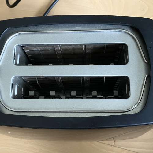 Famous 法國名家 700W 機械式多士爐