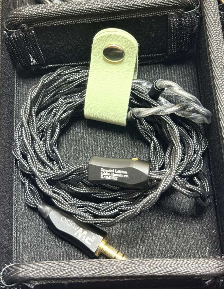 値下 PW Audio 限定品 Eddie Hsueh Re. 2pin PW Audio Eddie Hsueh re. 2pin 4.4 mm 耳機升級線- 二手或全新隨身