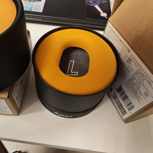 Dyson ontrac headphone