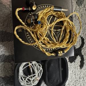 Meze audio advar