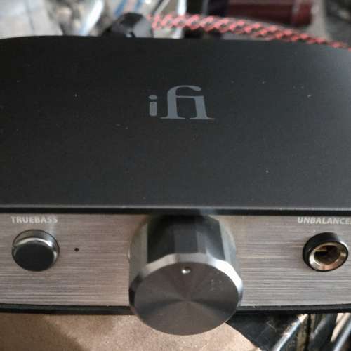 ifi ZEN DAC (V1) DAC/AMP combo 兼具 耳擴、前級與 USB DAC 解碼器 功能