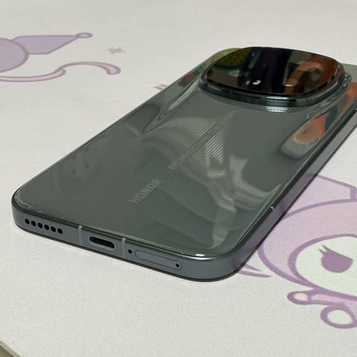 HONOR Magic 8 RSR 保時捷設計版