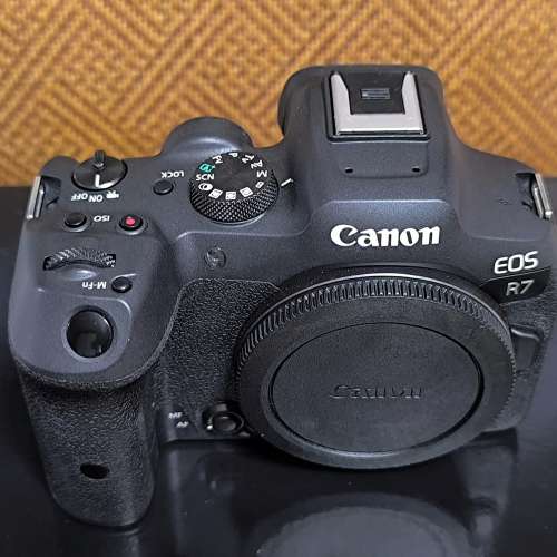 Canon EOS R7 Body