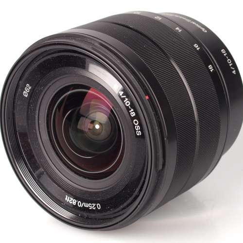 Sony E 10-18mm F4 OSS