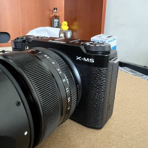 FUJIFILM X-m5