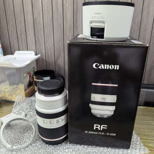 Canon RF 70-200mm F2.8 L IS USM 鏡頭。有盒有hood，連腳架環。鏡片冇花冇霉. 98%新