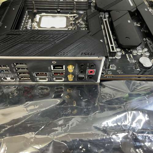 微星 MAG Z690 TOMAHAWK（戰斧導彈）i9-13代主板 用DDR5內存