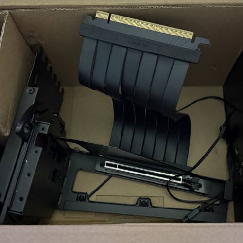 LIAN LI 聯力 VG4v4 4 Slots Vertical GPU Kit v4 PCIe 5.0