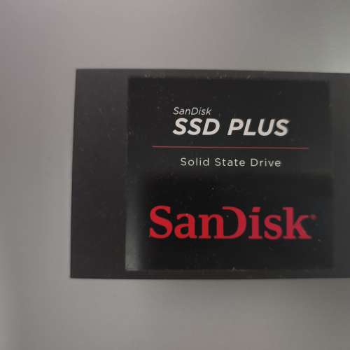 SanDisk SSD PLUS 120GB Solid State Drive 2.5 吋 SATA