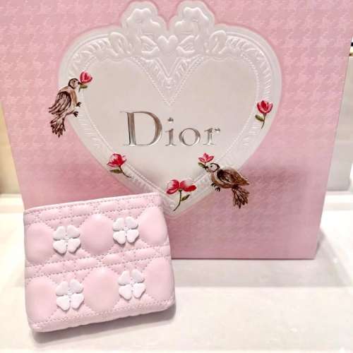 【24小時網站自助下單】🌸2026最新 Dior Beauty 粉紅色 四葉草 卡套（不包眼影❗️...