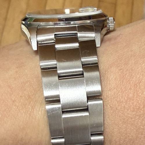 平玩ROLEX😆 真鬚假牙 15200 3135代用机芯 除机芯外 其他全部原装 $7999