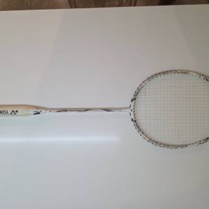 YONEX Voltric 80 Peter Gade SP 3UG5