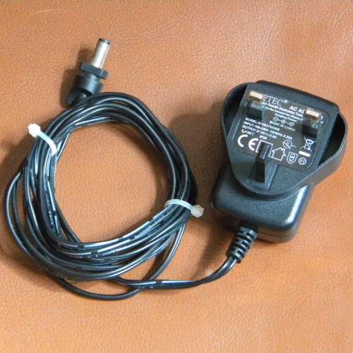 Bosch Flexxo / Readyy 吸塵機 原廠充電器
