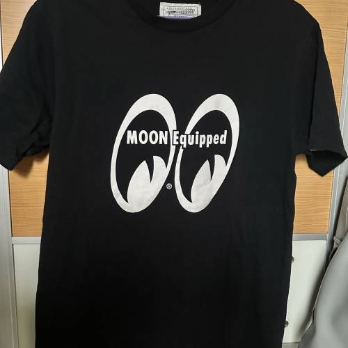 Moon Equipped 男裝Tee