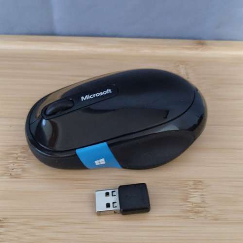 Microsoft Sculpt Comfort Mouse 無線舒適滑鼠