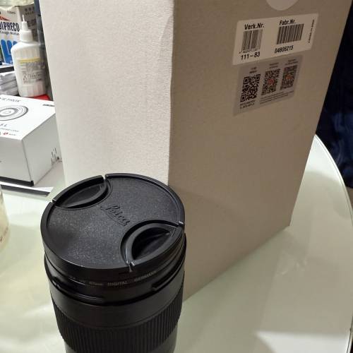 Leica APO- Summicron SL 28 f/2 not sony nikon canon