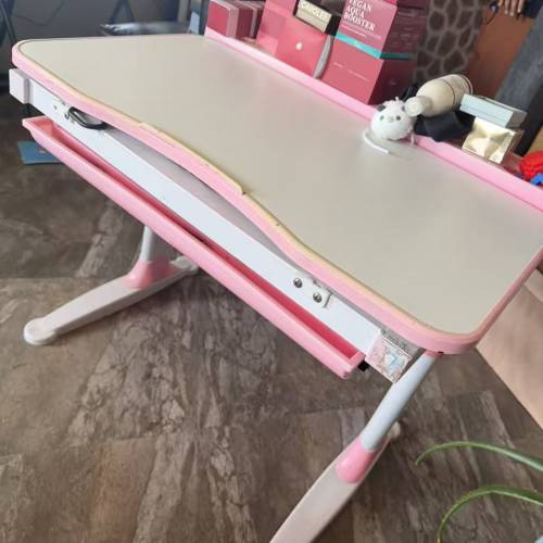 學生書桌