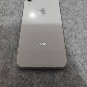 iPhone XR  美版 64GB 白色
換過非原廠電池