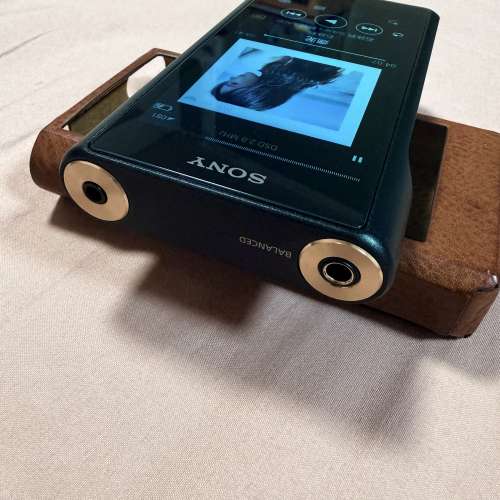 Sony NW-WM1A 黑磚1