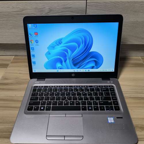 （new battery)HP 840 G3 laptop(14"FHD/i5 6th/8g ddr4/120gb ssd/office/charger)