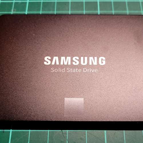 健康良好有圖Samsung SSD 860 EVO 250GB SATA III 2.5"