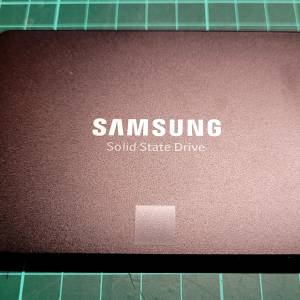 健康良好有圖Samsung SSD 860 EVO 250GB SATA III 2.5"