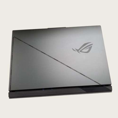 ASUS ROG Strix G18 18" (i9-13980HX, 16GB+1TB SSD, RTX4060) / (i9-13980HX, 32GB+2