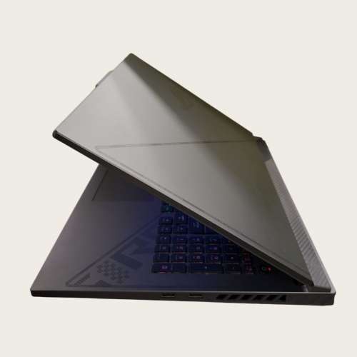 ASUS ROG Strix G18 18" (i9-13980HX, 16GB+1TB SSD, RTX4060) / (i9-13980HX, 32GB+2