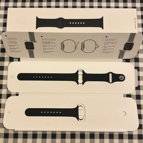 Apple Watch 8 45mm GPS版本 太空灰色 行貨 99%新 非常少用和新淨 錶面沒有花痕 操...