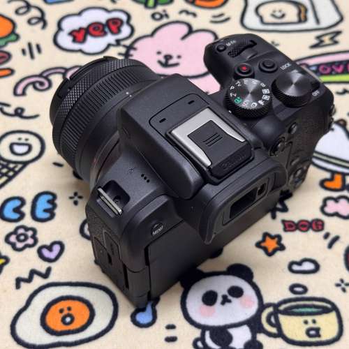 佳能EOS R10微單套機18-45mm鏡頭，黑色機身，幾乎全新，機身和鏡頭都很新，無劃痕無...
